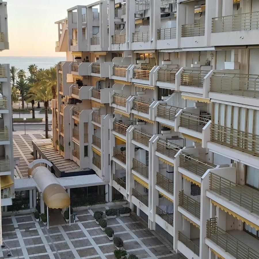 Apartamento En El Centro De Salou Exterior photo